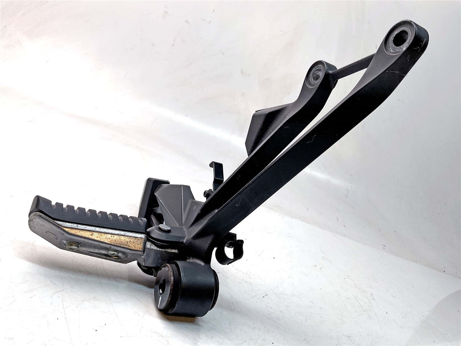 2015 Kawasaki Z1000 SX Rear Right Footrest & Hanger - 35063090718R