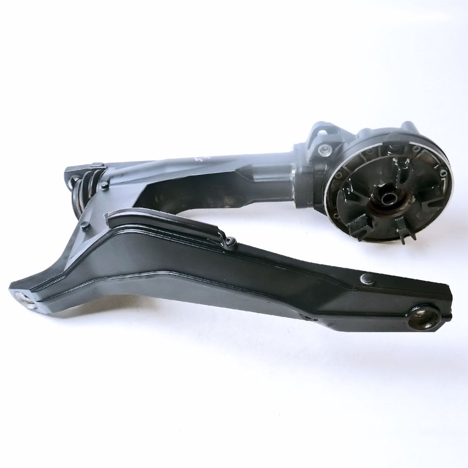 2022 Moto Guzzi V85 TT E5 Swingarm & Transmision - 2B0065021
