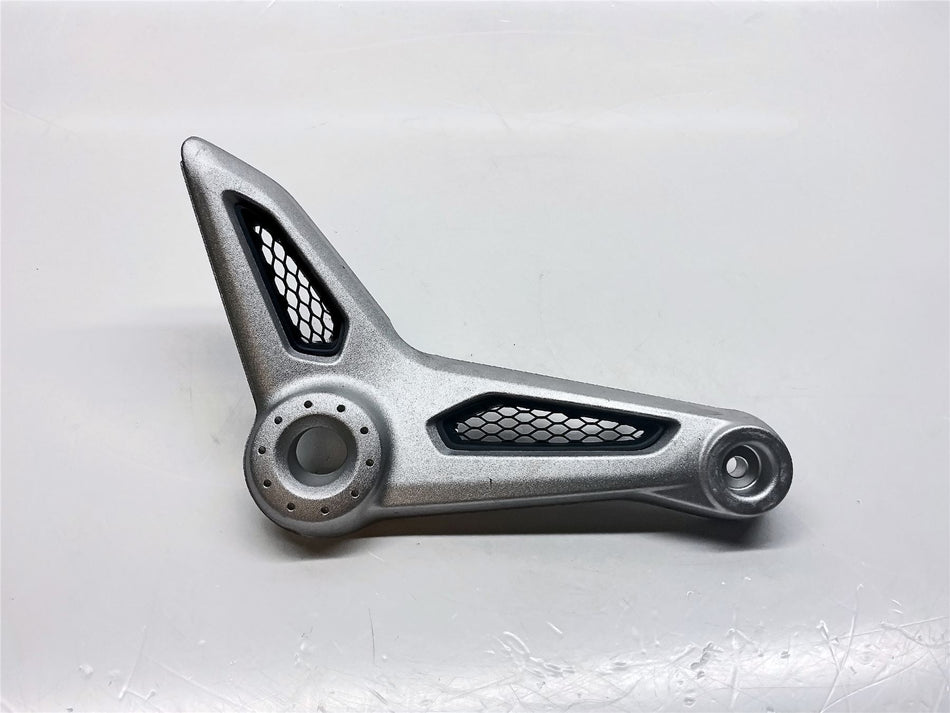 2020 BMW R nine T /5 Left Seat Support  - 46638404115