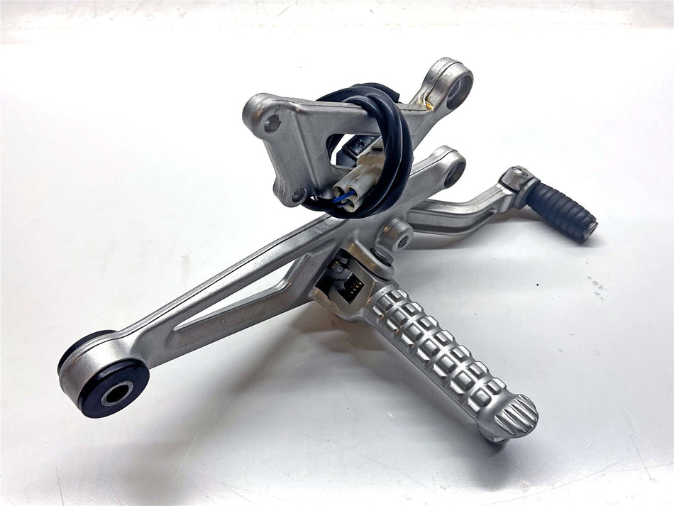 2018 Aprilia Tuono V4 1100 Right Front Footrest Assembly - 2B003415