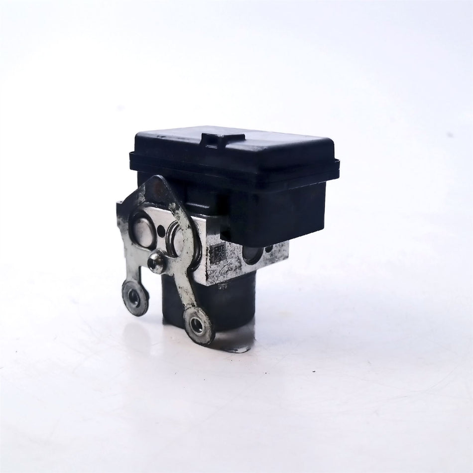 2017 Yamaha MT-10 ABS Pump - B67859300800