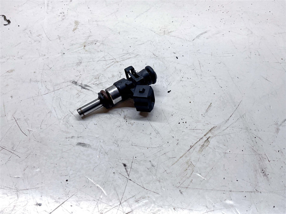 2014 BMW R1200GS Fuel Injector - 13617672335