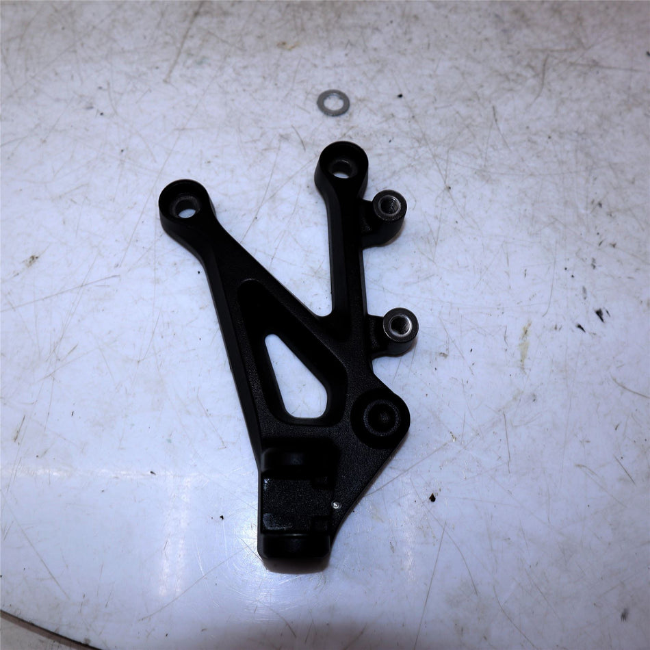 2024 TRIUMPH STREET TRIPLE 765 R Left Front Footrest Hanger - T2088025