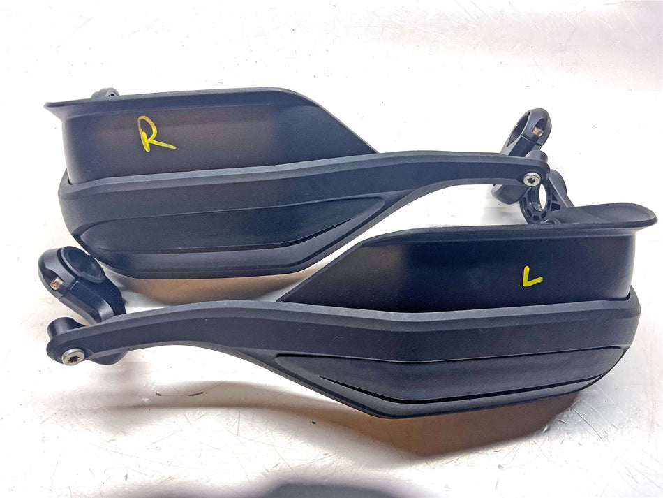 2020 BMW R1250GS Adventure MachineArtMoto Advance Hand Guard