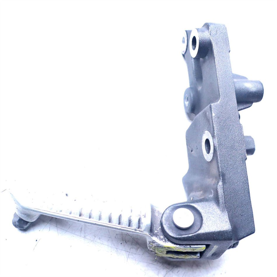 2017 Triumph Speed Triple 1050 R Right Footrest Hanger - T2081844