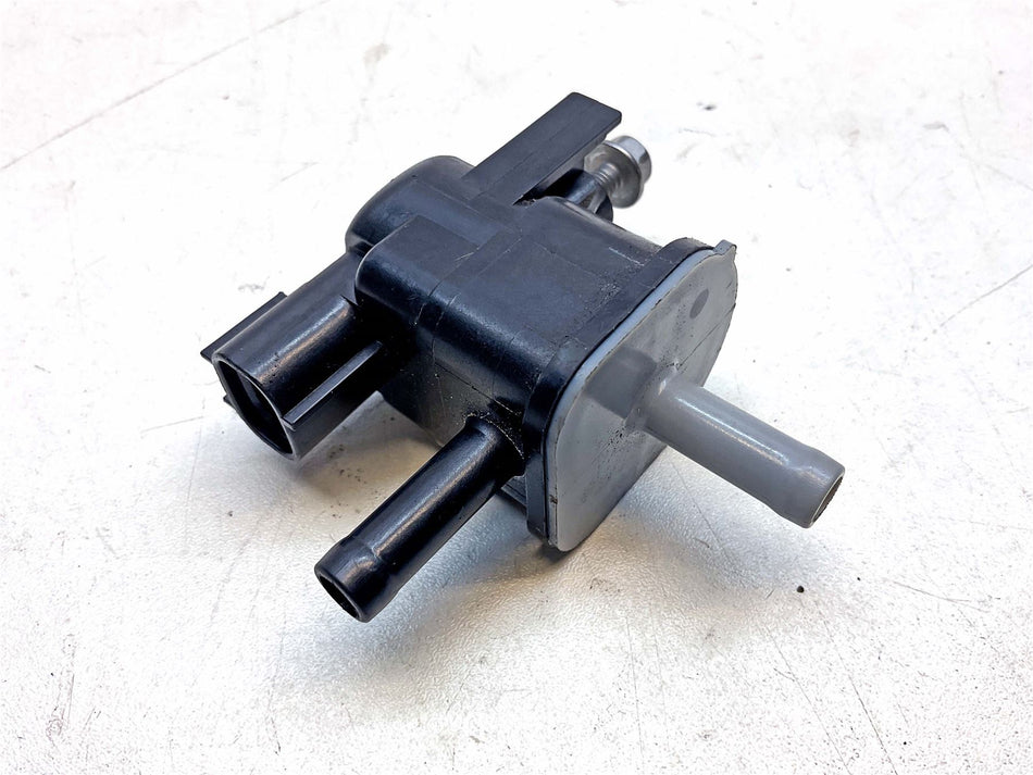 2023 Triumph Speed Triple 1200 RR Purge Valve - T1248990
