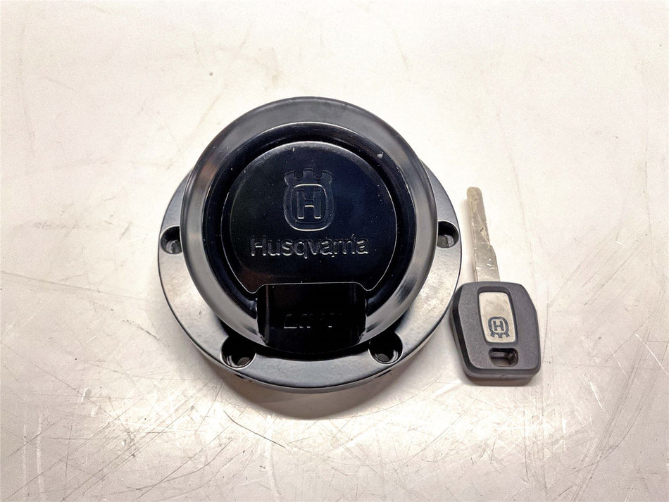 2023 Husqvarna SVARTPILEN 125 Fuel Cap and Key
