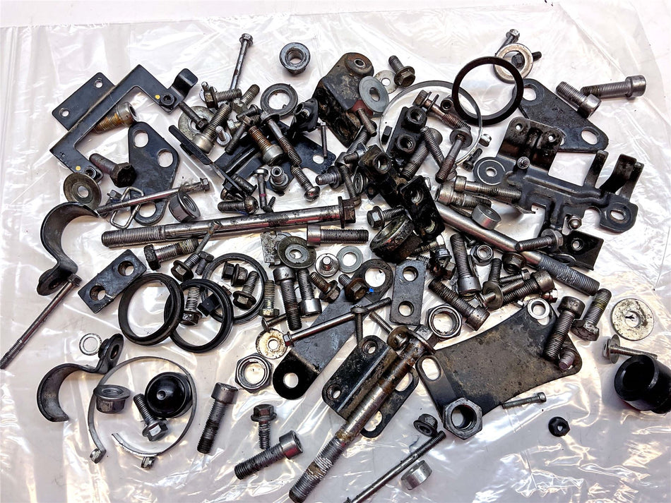 2015 Triumph Scrambler 900 Assorted Bolts & Fixings - B60990BBB