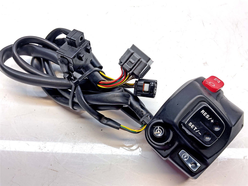 2015 Triumph Tiger 800 XRX Switchgear Right - T2041264