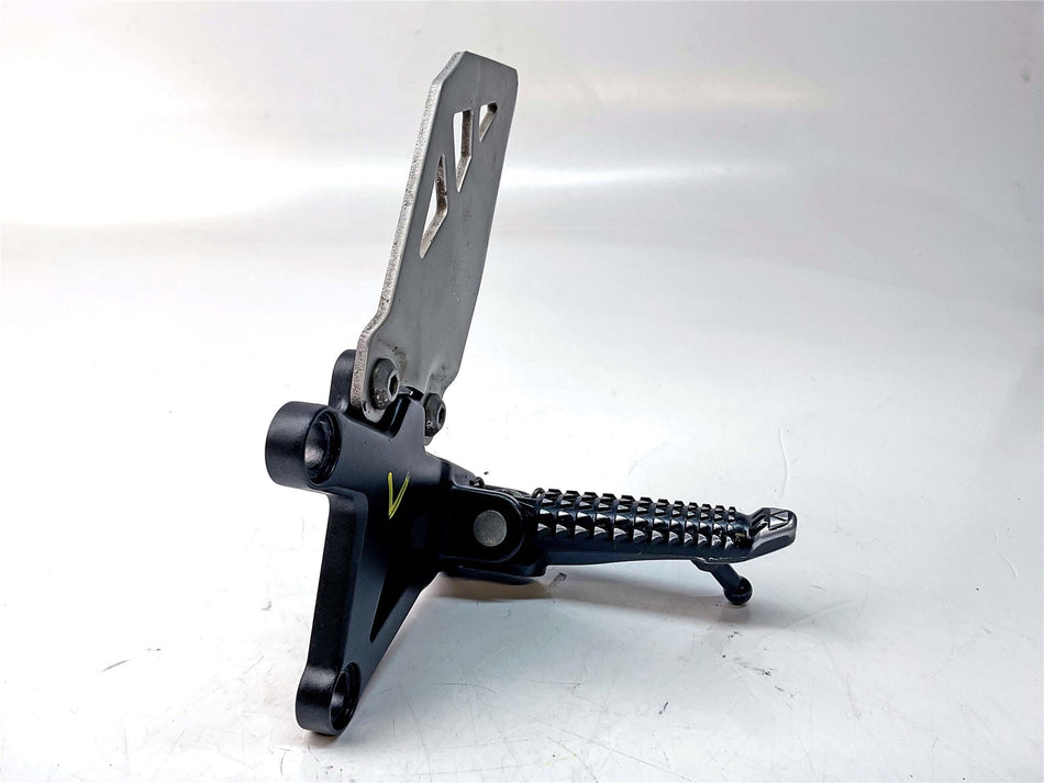 2018 Kawasaki Ninja ZX10R ZX1000 SE Front Left Footrest Hanger - 35063069718R