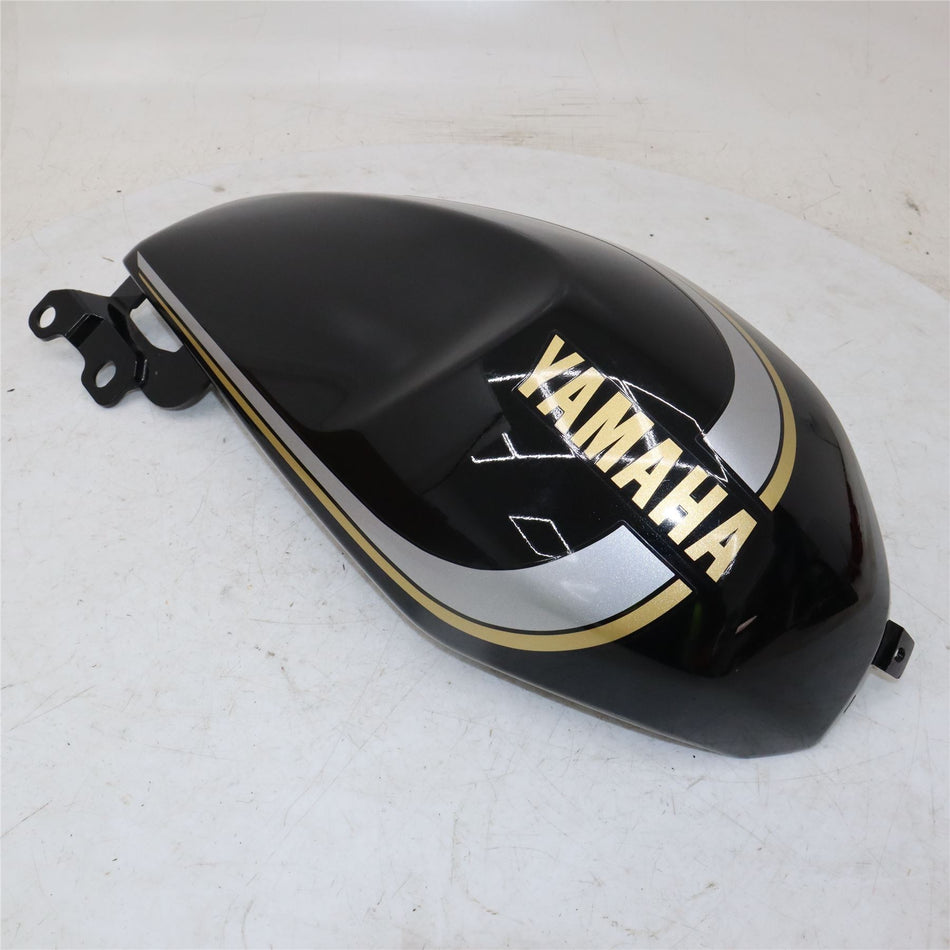 2024 Yamaha XSR125 Right Fuel Tank Cover - BFGF413900P2