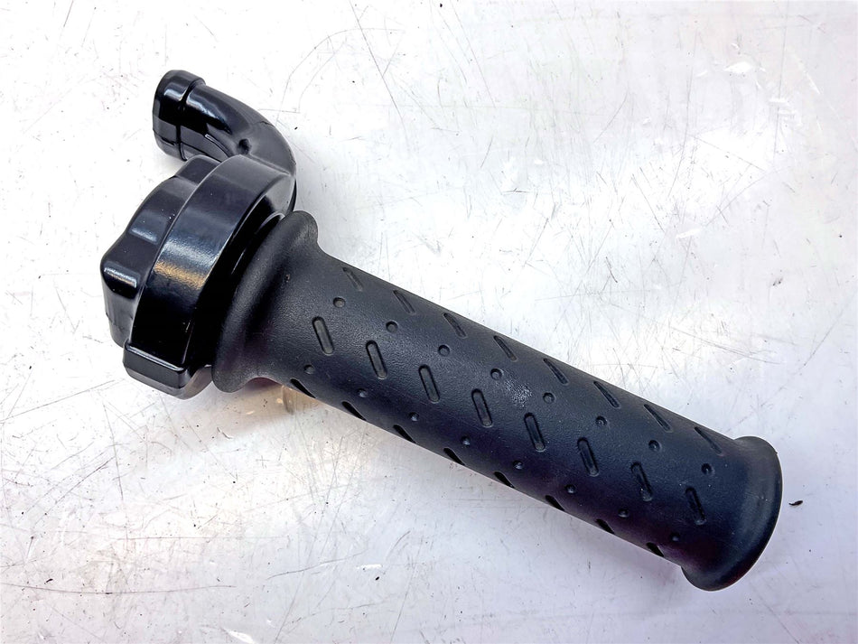 2009 Triumph Bonneville SE Throttle Cable Housing - T2040252
