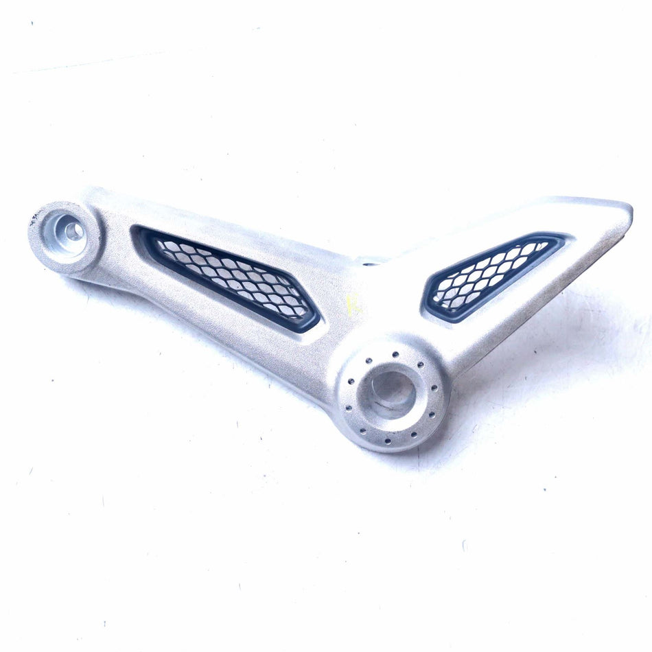 2023 BMW R Nine T Right Rider Seat Support - 46631541830