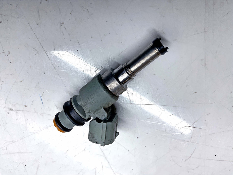 2015 Yamaha YZF R3 Fuel Injector - 1WDE37610000