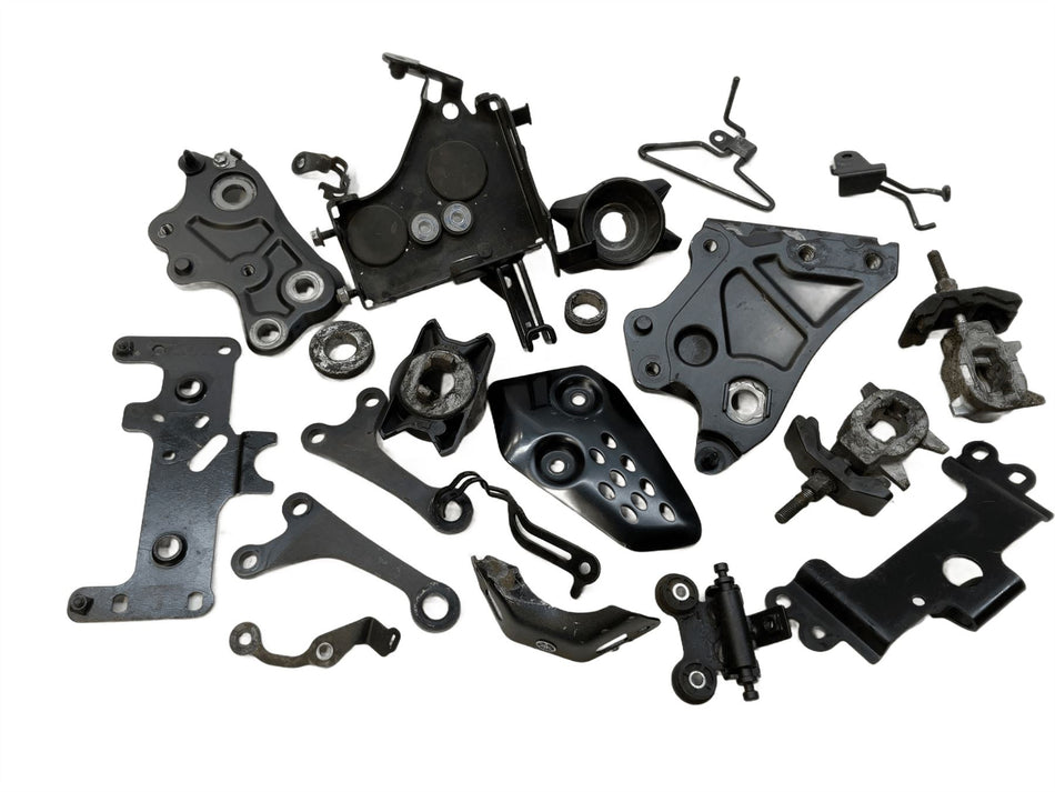 2018 Yamaha XSR700 Assorted Mounts, Brackets and Plates 1WS2131500