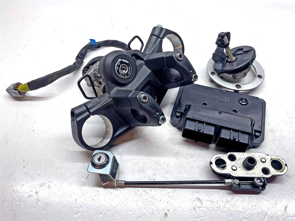 2023 Suzuki GSX-8S Lock Set - 3291006L00000