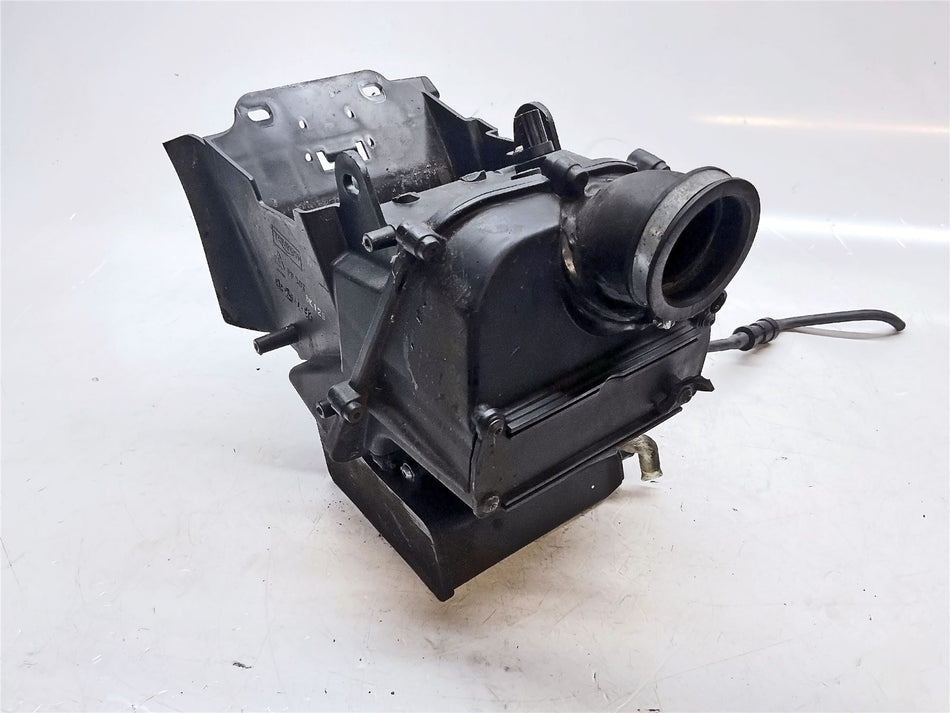 2019 Triumph Street Twin Airbox - T2203146