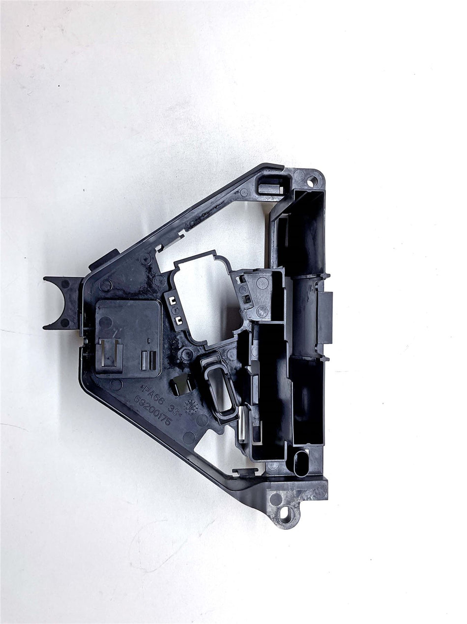 2018 Harley-Davidson Street Glide Fuse Box  - 69200175