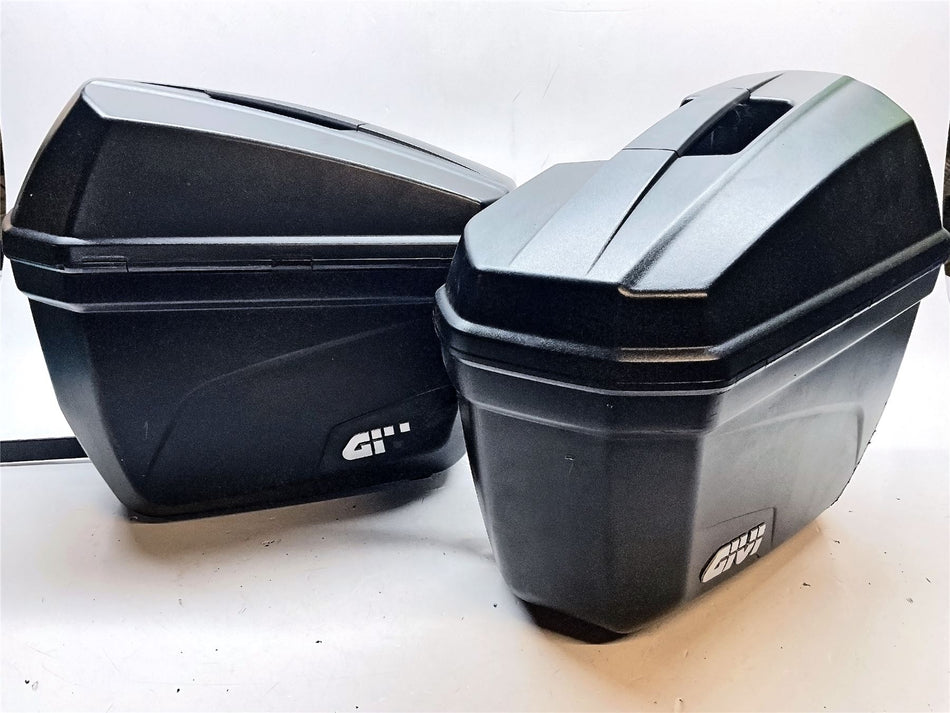 2017 Triumph Street Twin Performance MONOKEY Left & Right 44Ltr Panniers - E22N