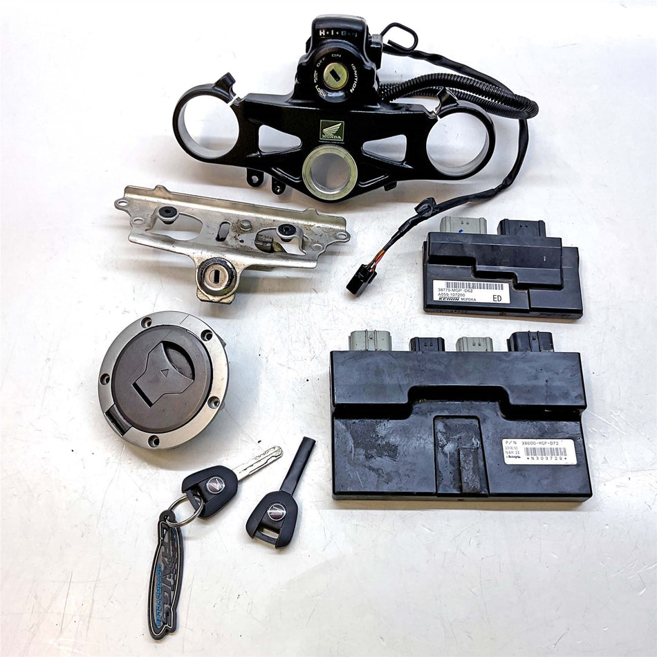 2017 Honda CBR1000RR Fireblade Full Lock Set / Key Set / ECU - 35010MGPD73