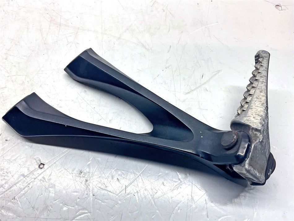 2018 Honda CBR1000RR Fireblade LH Pillion footrest Hanger - 50760MKFD40ZA