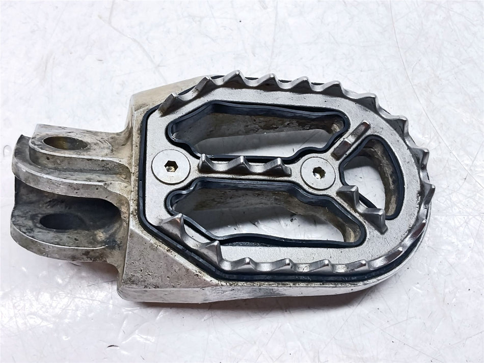 2015 Husqvarna TE125 Front Right Footrest - 78003041050