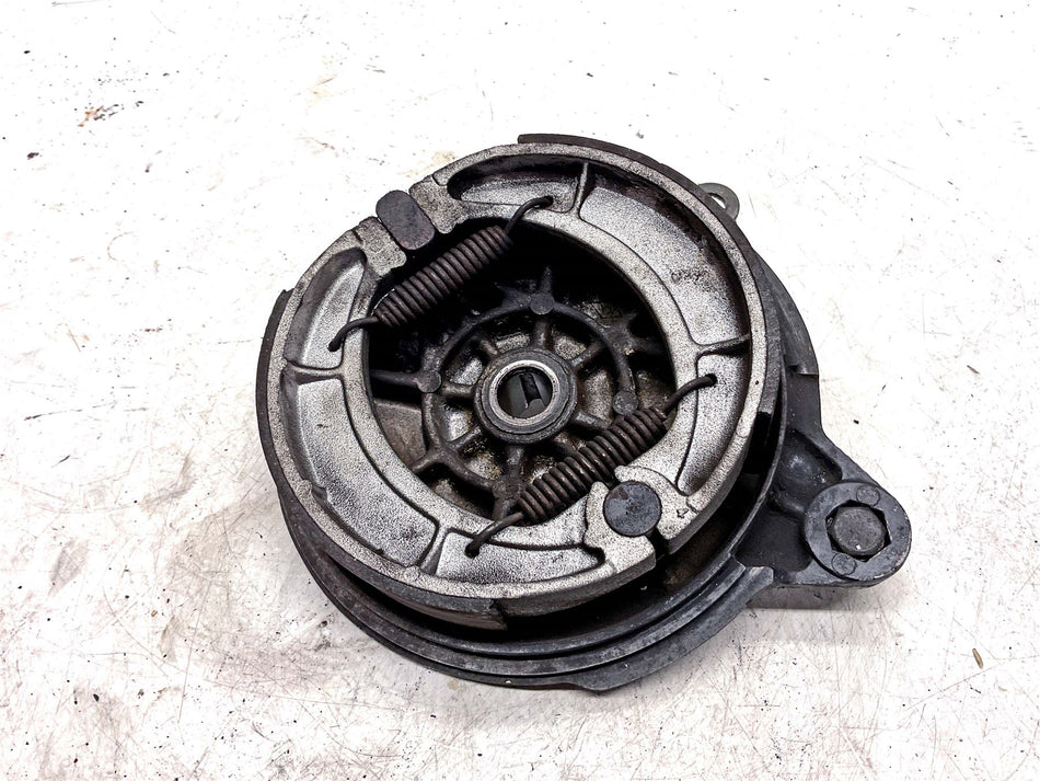 1981 Yamaha XT500 Rear brake plate assembly - 1E6253211238