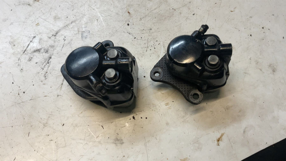 1978 Kawasaki KZ1000 Front Brake Calipers Pair 430411042