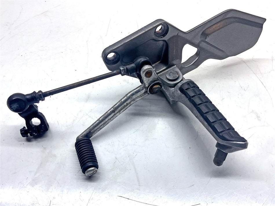 1998 Kawasaki ZZR1100 ZX1100 D6 Front Left Footrest & Hanger - 340281334