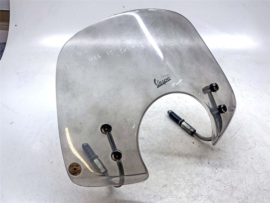 2015 Vespa GTS125 Screen