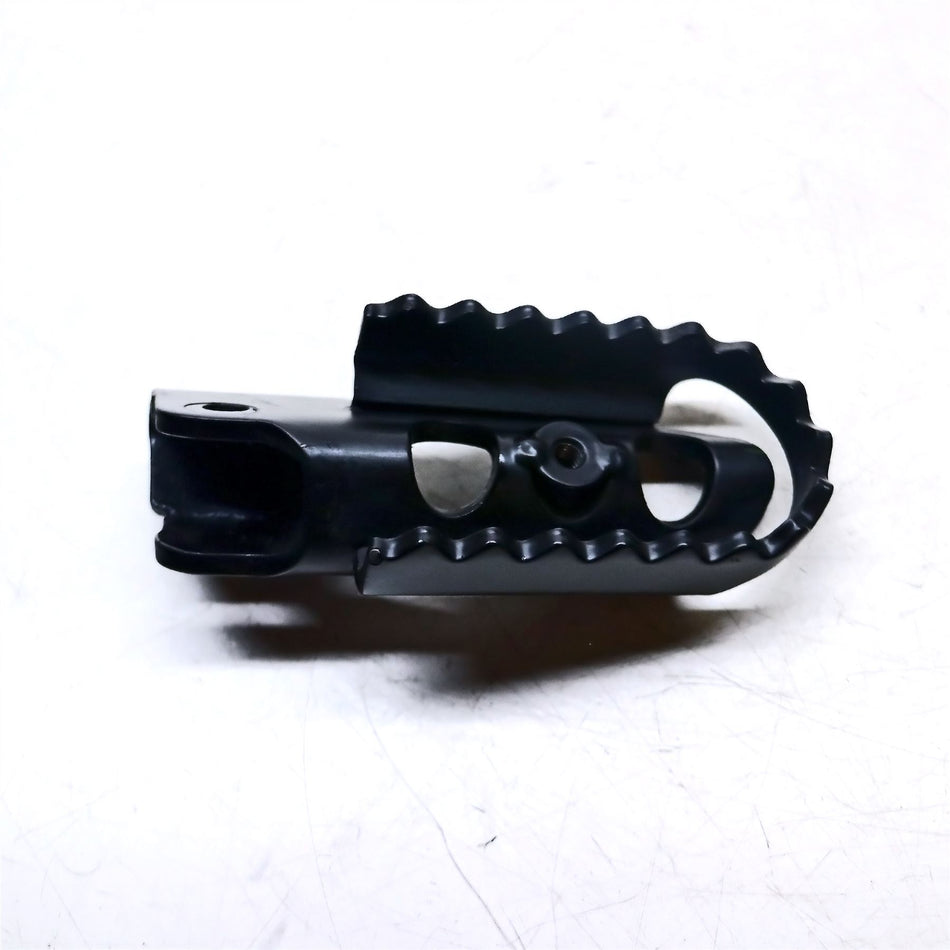 2025 Royal Enfield Himalayan Right Front Footrest