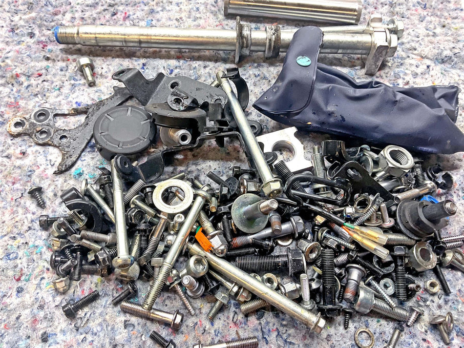 2025 Honda CBR650R Assorted Nuts, Bolts & Fixings