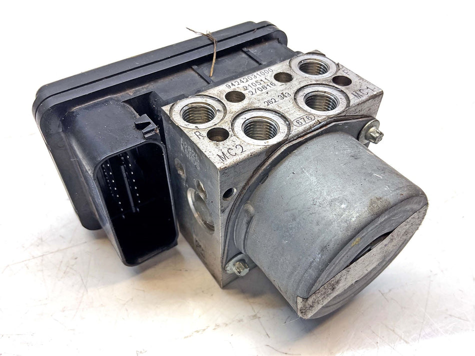 2022 KTM Duke 125 ABS Pump - 94242031044