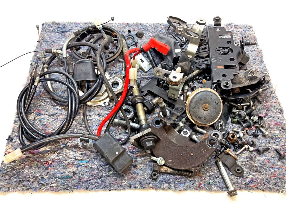 2021 Yamaha YZF-R 125 Assorted Nuts, Bolts & Fixings