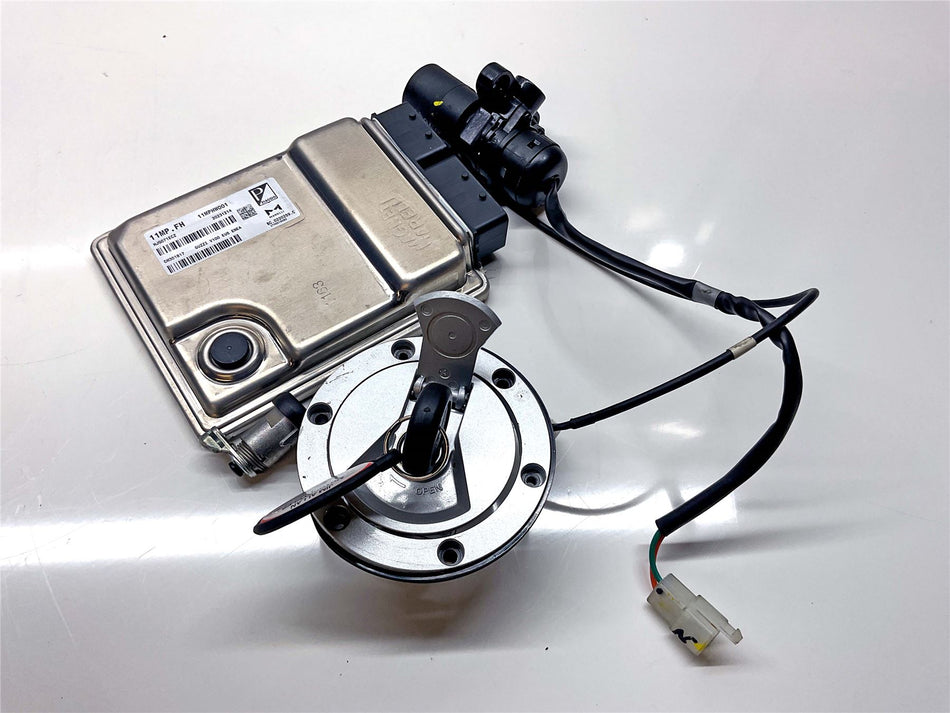 2025 Moto Guzzi V100 Mandello S Lockset & ECU - 3552 Miles - CM3018174
