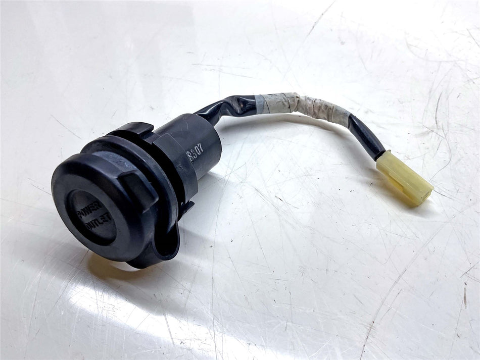 2018 Yamaha Tracer 900 GT Power Outlet