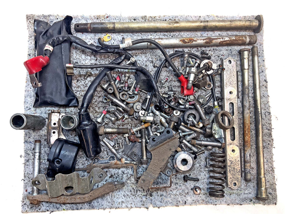 2016 Kawasaki Concours 14 ZG1400 ABS Assorted Nuts, Bolts & Fixings