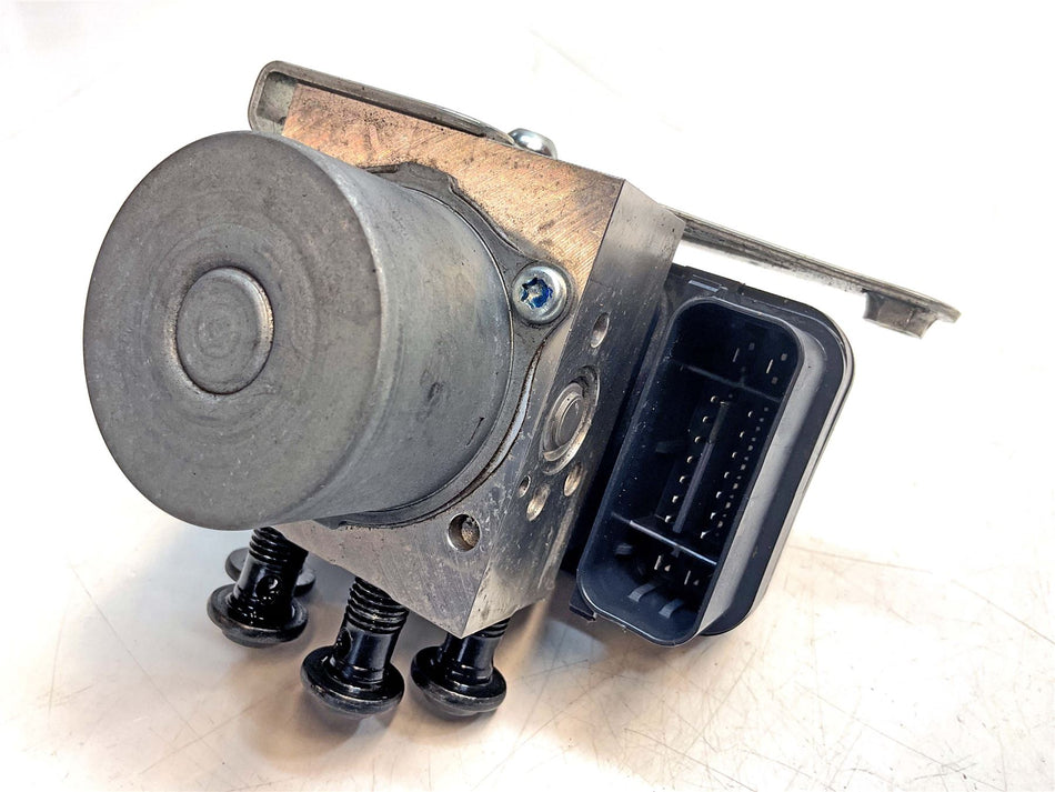 2015 Yamaha Tracer 9 ABS Pump - 2SC859300900