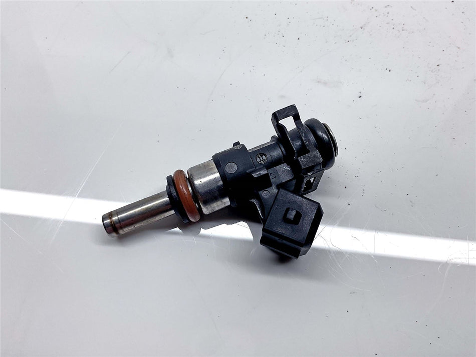 2018 BMW S1000R Fuel Injector - 13617672335