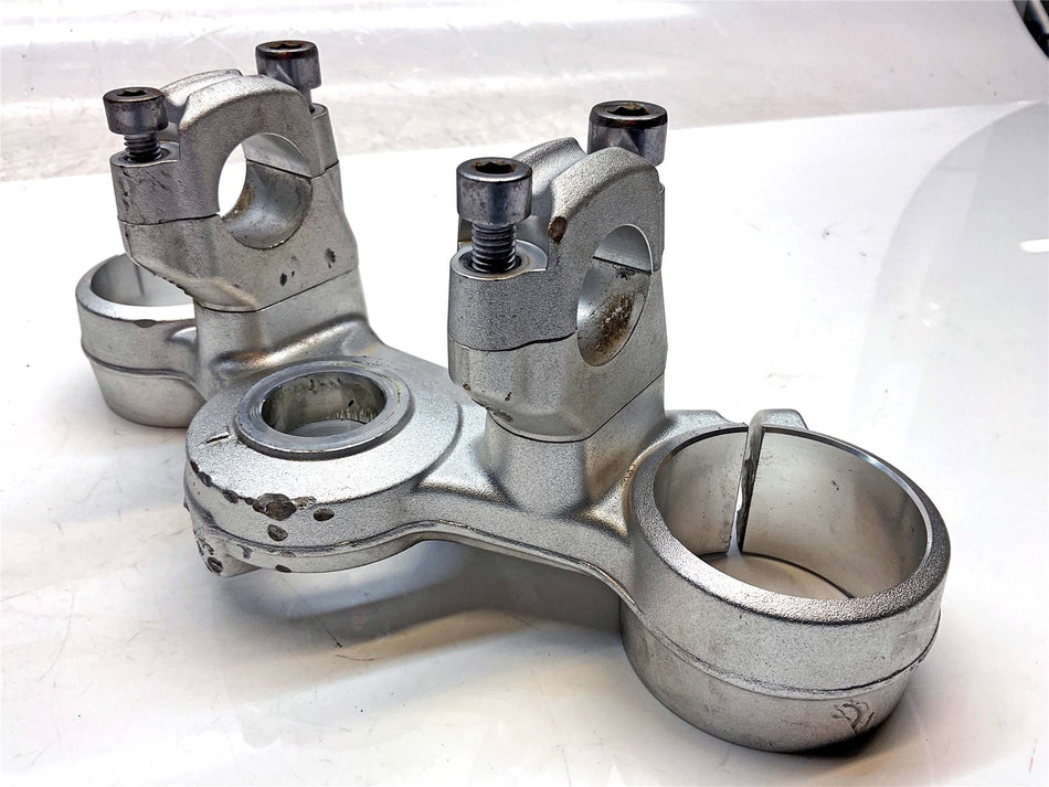 2014 Triumph Tiger 800 ABS Upper Yoke & Bar Clamps - T2049750