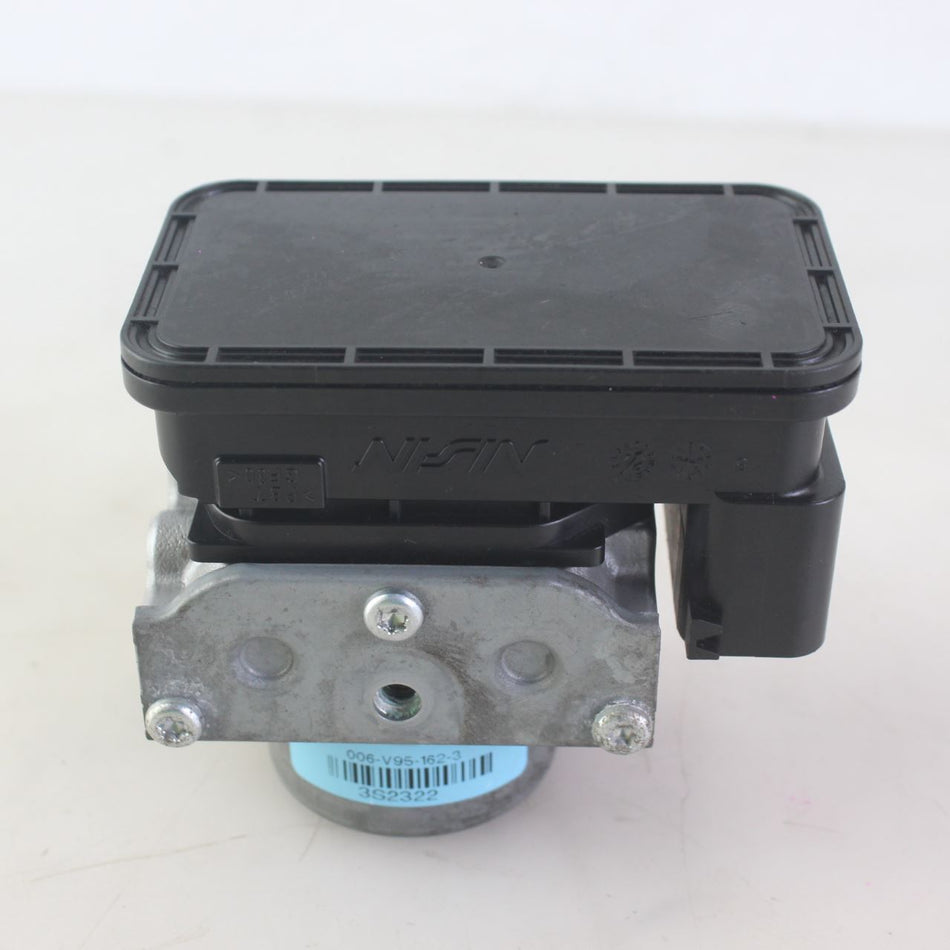 2011-2017 TRIUMPH SPEED TRIPLE 1050 ABS Pump - T2027109