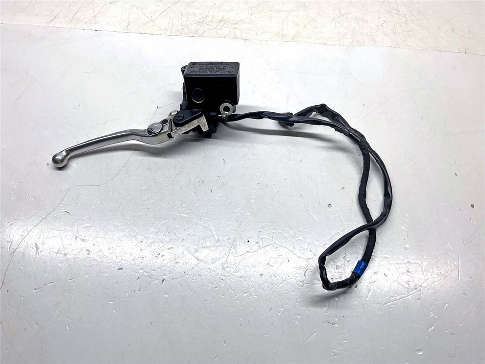 2018 Yamaha Tracer 900 GT Front Brake Master Cylinder & Lever - BW82580A00