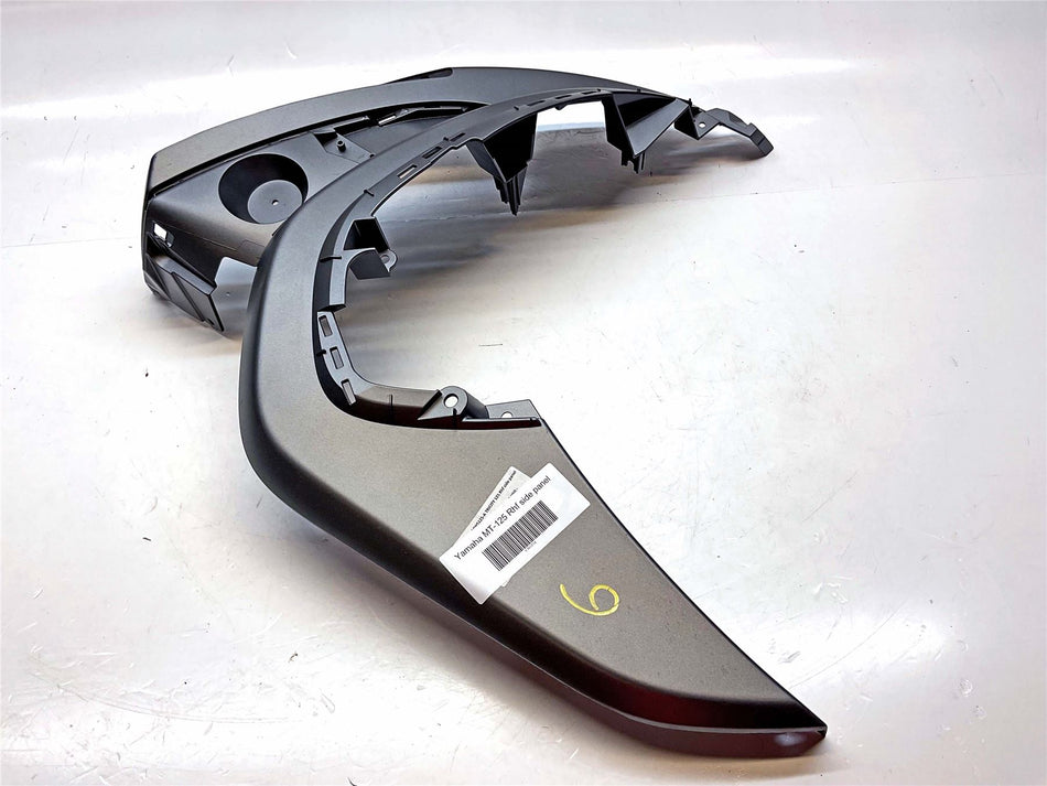 Yamaha MT-125 Rhf side panel