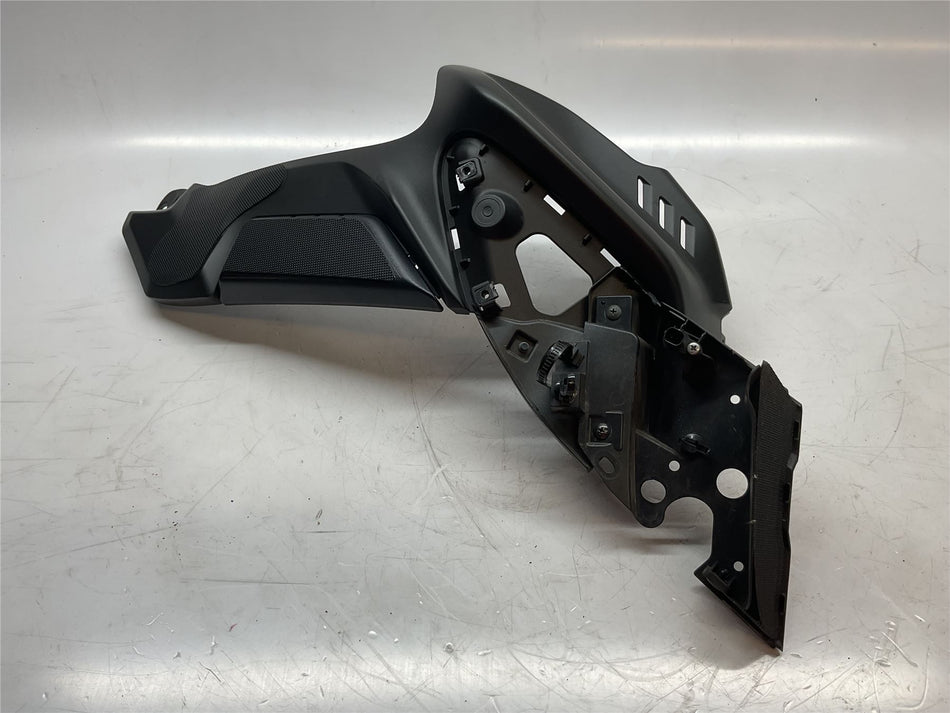 2018 Yamaha MT-10 Right Fuel Tank Cover - B672413900P0