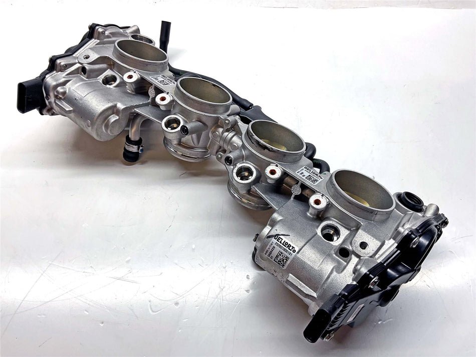 2025 BMW M1000R Throttle Body - 1786 Miles - 13545A96FF9