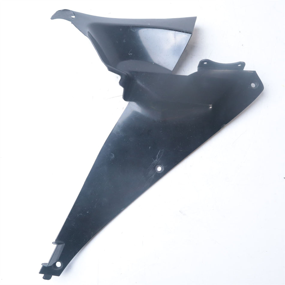 2004 Honda CBR1000RR Fireblade RR-4 Left inner V piece - 64375MEL010