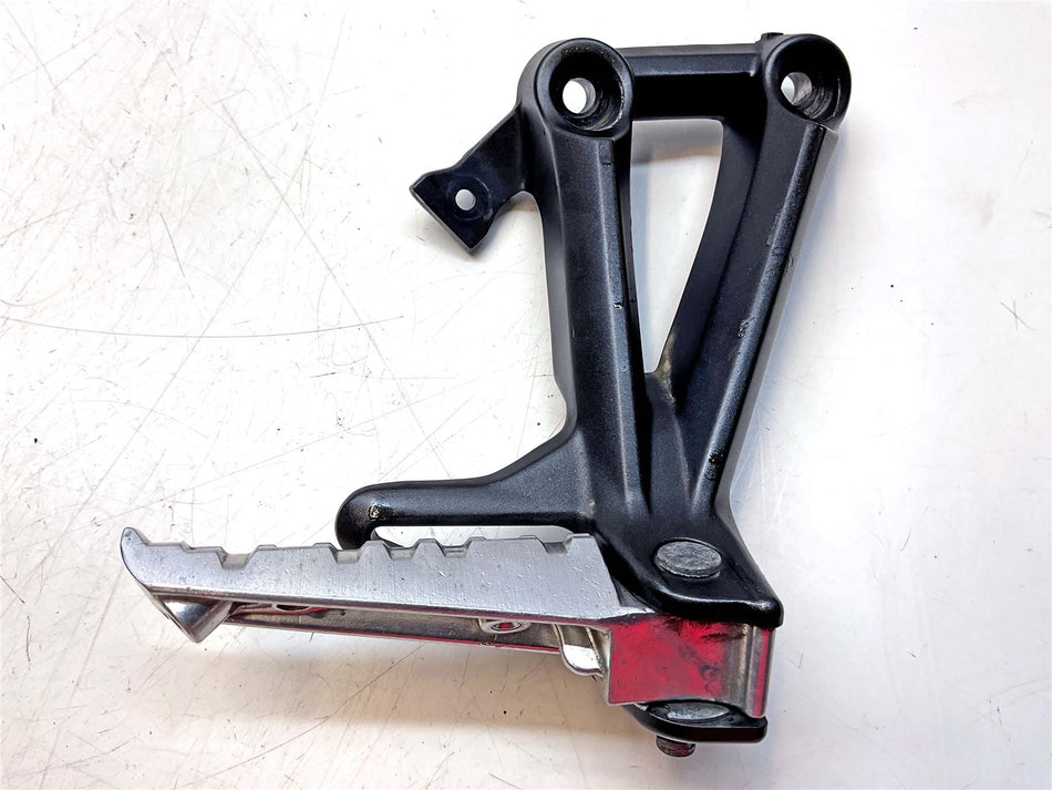 2015 Yamaha MT-09 Rear Right Footrest & Hanger