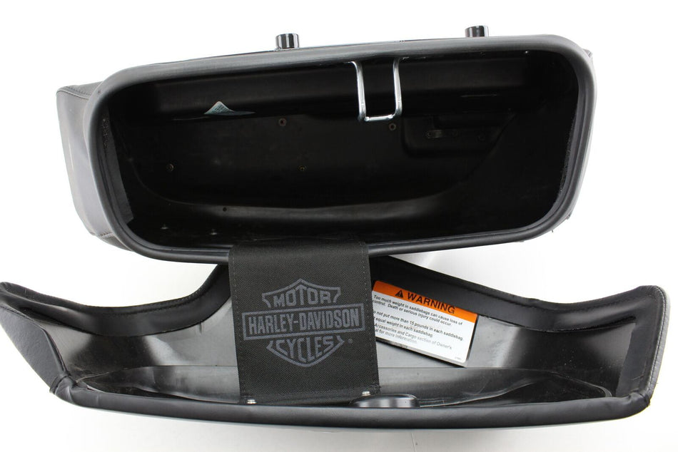 2018 HARLEY DAVIDSON HERITAGE 1745 R/H right leather saddlebag part No - 9020143