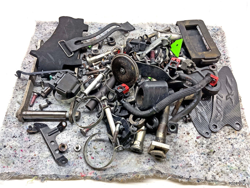 2009 Kawasaki Ninja ZX10R ZX1000 Assorted Nuts, Bolts & Fixings