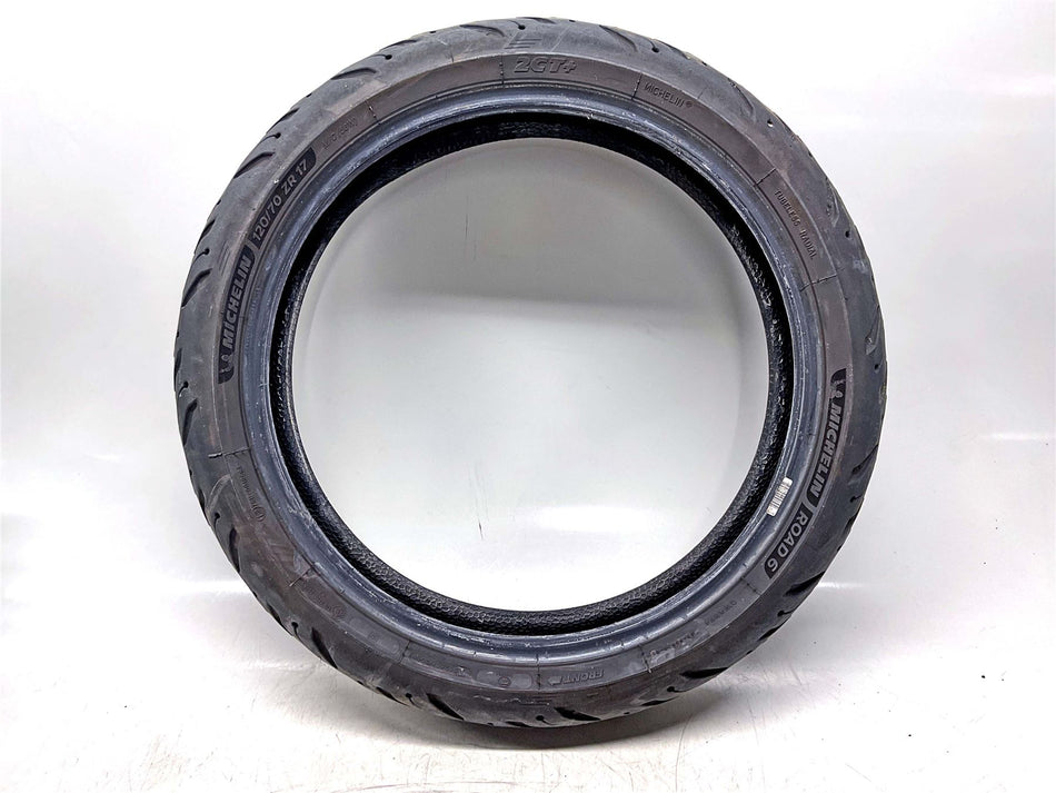 2023 MICHELIN MICHELIN ROAD 6 FRONT TYRE